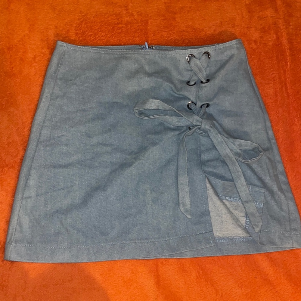 Denim light wash, tie skirt with slit